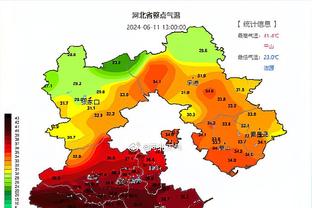 完成隔扣但并不准！内史密斯半场7中2拿到4分 三分3中0